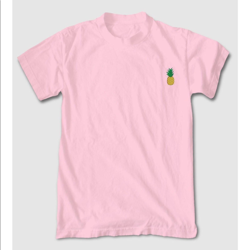 Pink men’s pineapple shirt